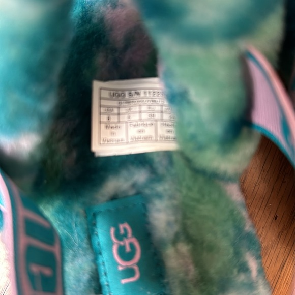 Teal and Purple Oh Yeah UGG Slipper Sandle - Picture 6 of 7